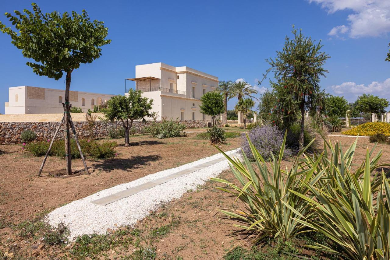Il Giardino Grande - Dimora In Salento Bed & Breakfast Parabita Exterior photo